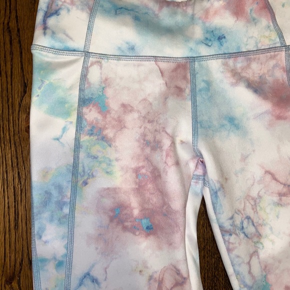 MATCHING workout set. - Picture 3 of 8